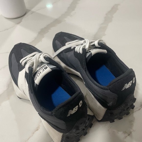 Figs x new balance 327 unisex size 7 - Picture 3 of 3